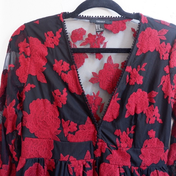 NWOT! FOREVER 21 DRESS - Picture 2 of 8